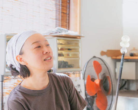 ガラス作家 櫻井彩さんの工房を訪ねて...