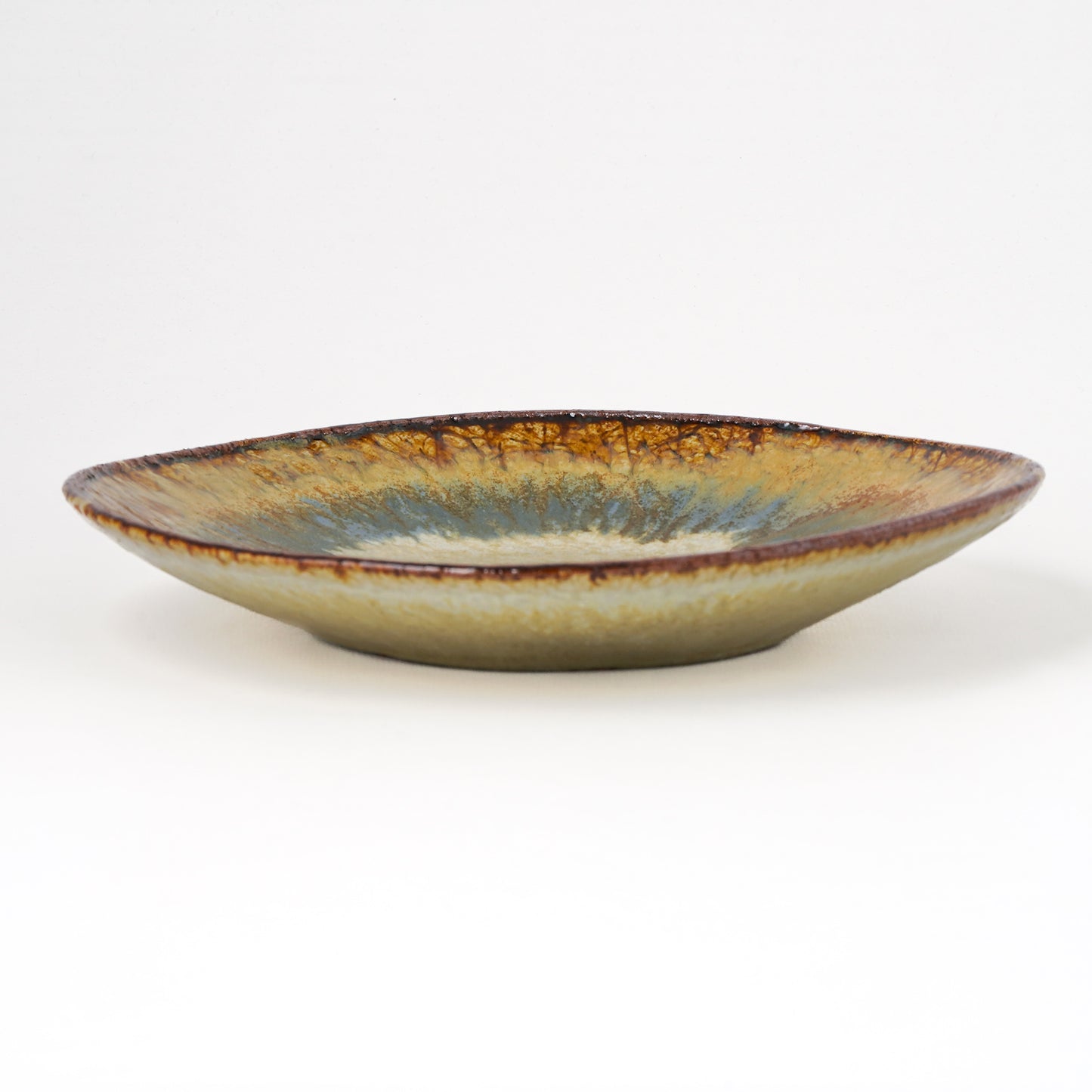 タタラ丸皿 約21cm 二彩 D