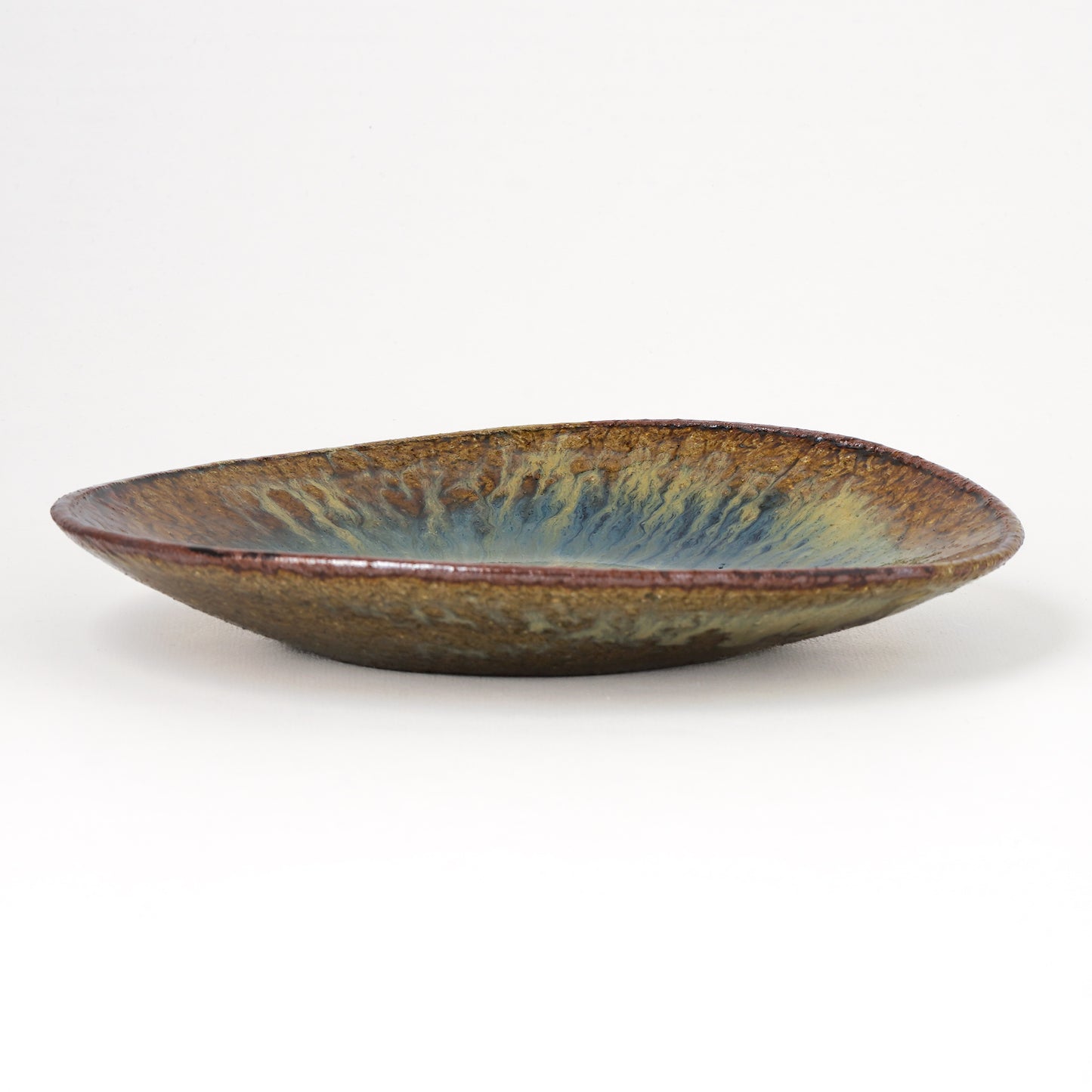 タタラ丸皿 約21cm 二彩 W