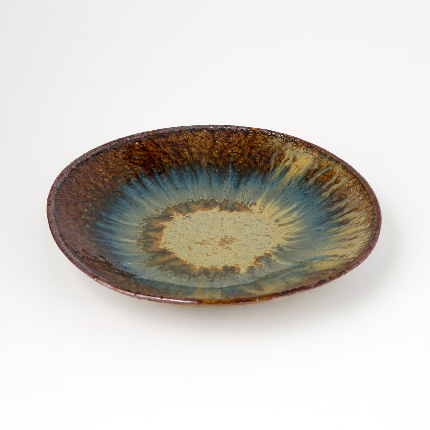 タタラ丸皿 約21cm 二彩 X
